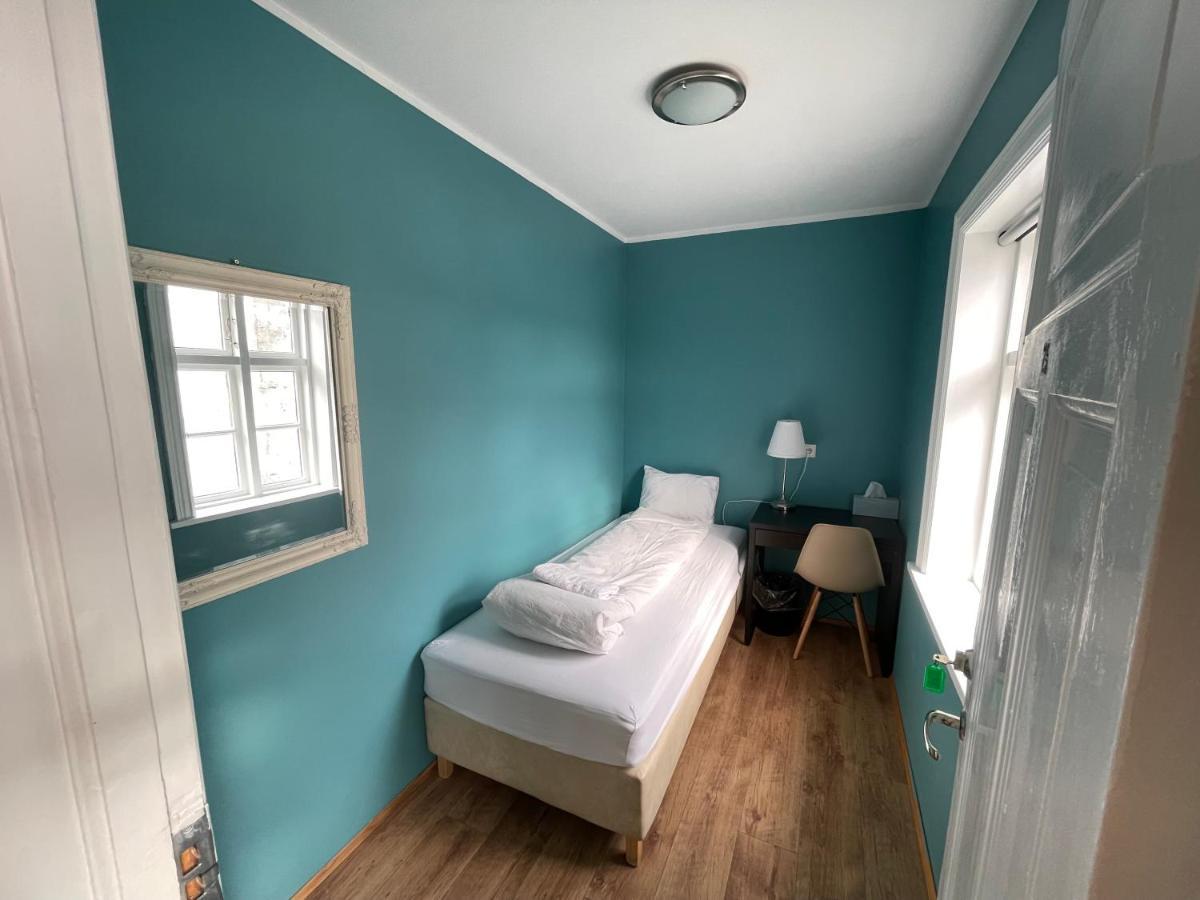 Managisting Guesthouse Исафьордур Экстерьер фото