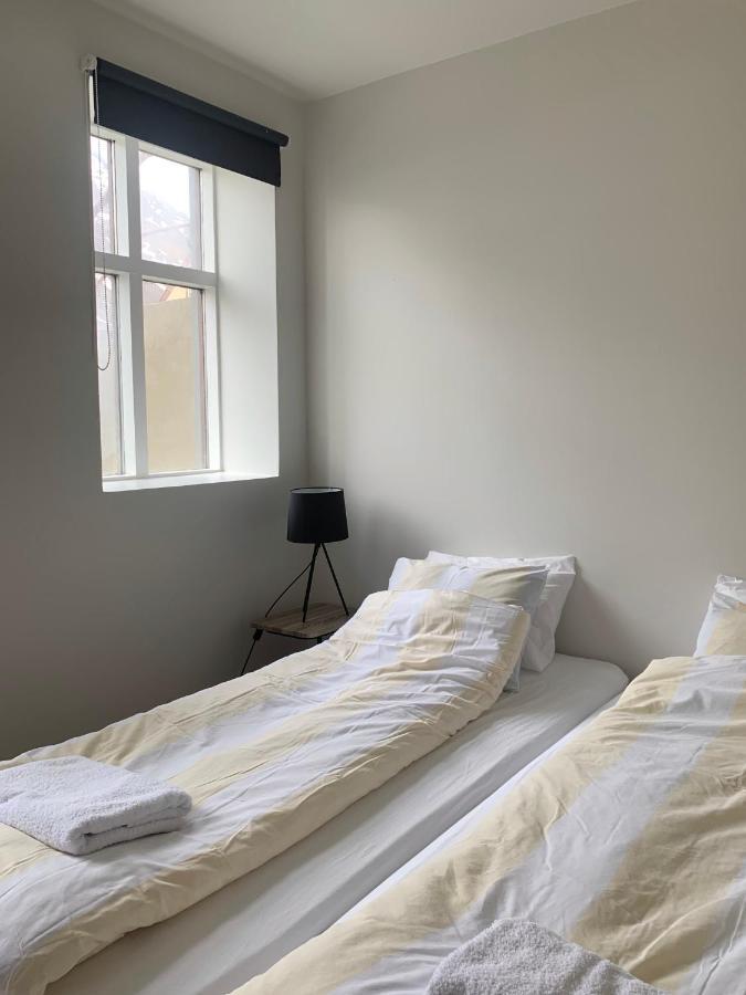 Managisting Guesthouse Исафьордур Экстерьер фото
